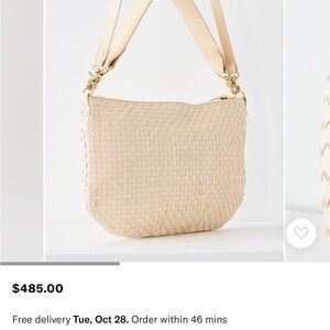 Clare V. Moyen Messenger